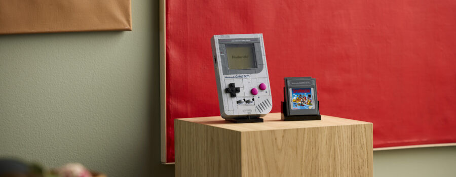 Celebrate a Gaming Icon with the LEGO® Game Boy™ Model Building Set